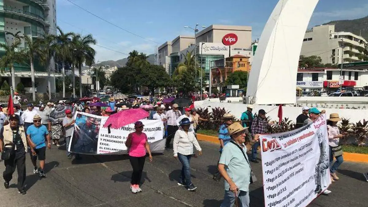 Acapulco marcha de maestros cetegistas